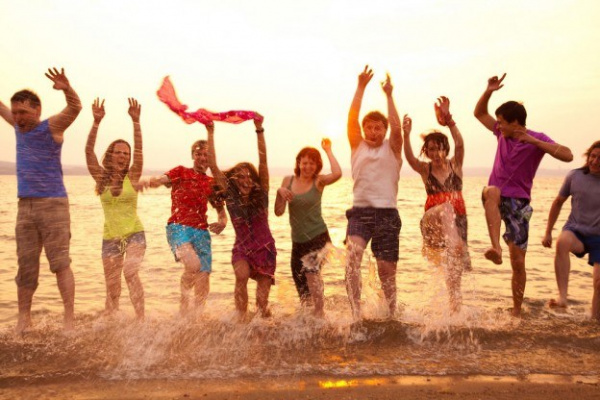 09 - “We have the perfect solution for large groups on a holiday; Connecting Suites.”